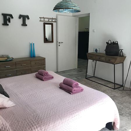 Pine And Lime Apartments Πούλα Εξωτερικό φωτογραφία