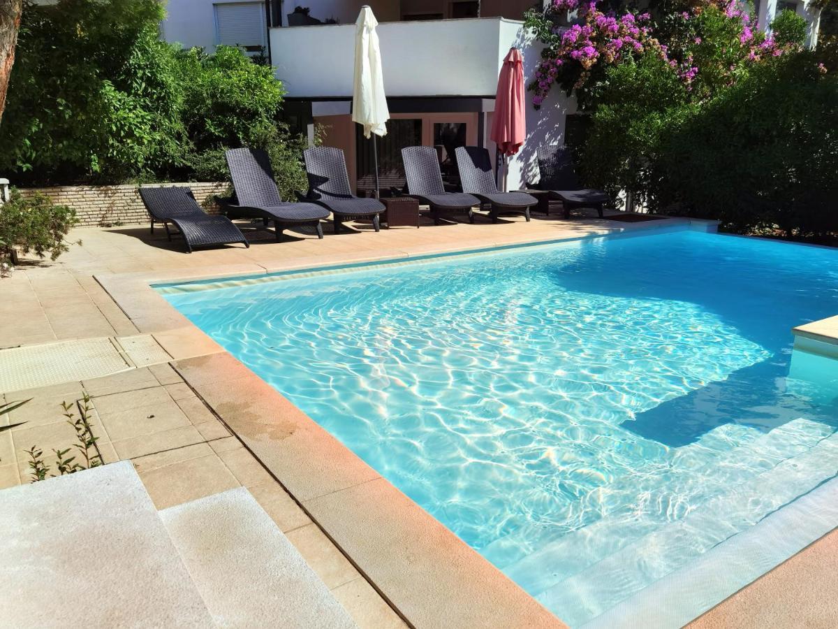 Pine And Lime Apartments Πούλα Εξωτερικό φωτογραφία