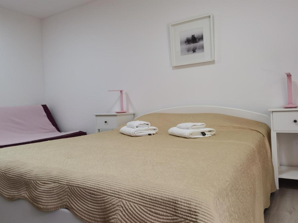 Pine And Lime Apartments Πούλα Εξωτερικό φωτογραφία